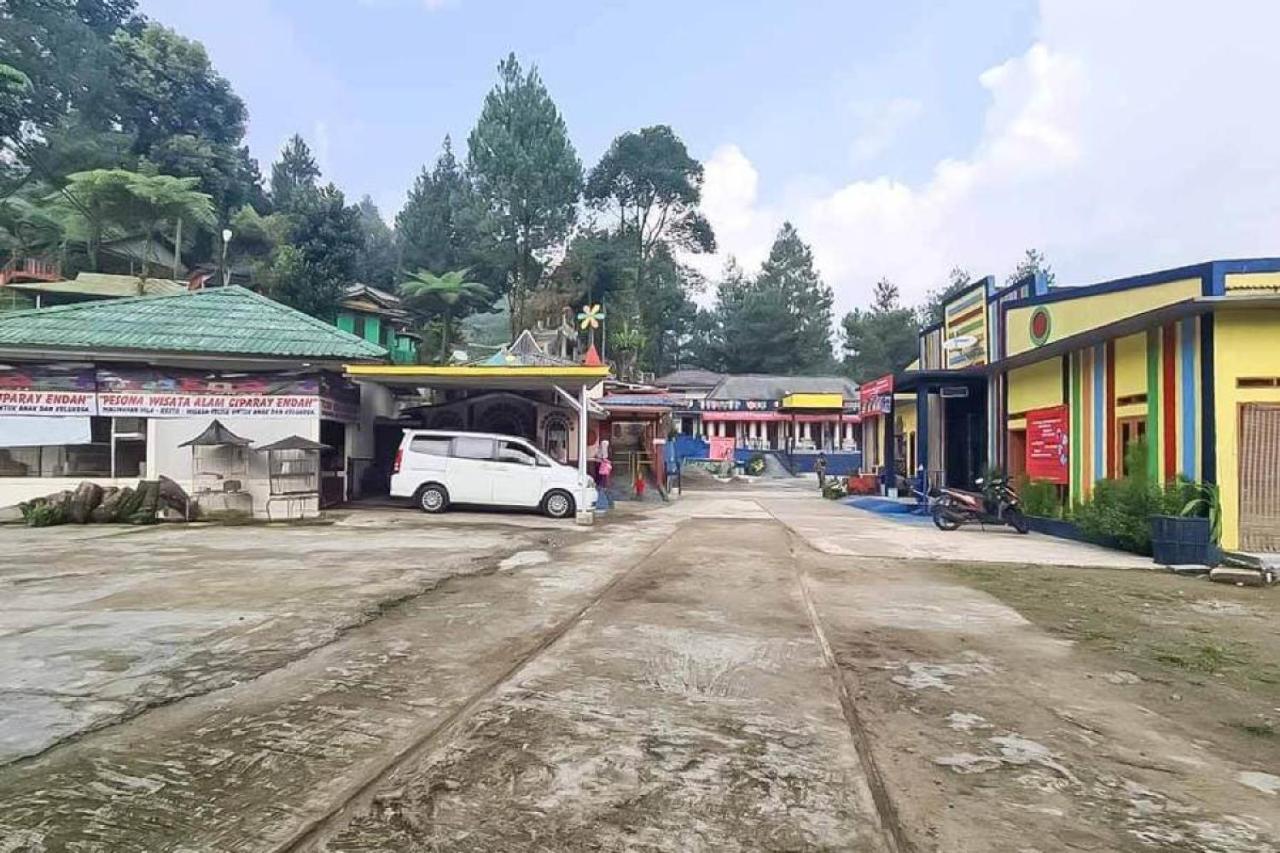 Hotel Pesona Wisata Alam Ciparay Endah Mitra Reddoorz Bogor Exteriér fotografie